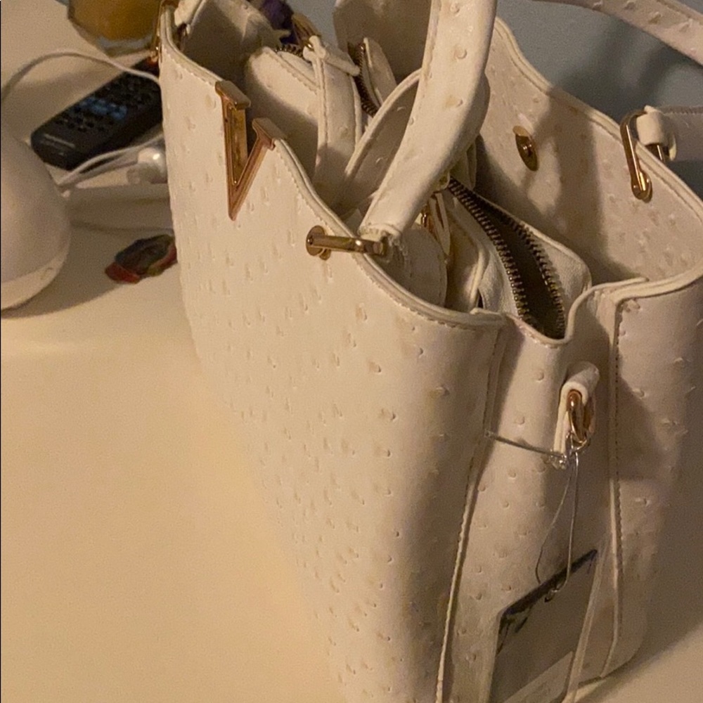 Purse - Picture 4 of 5
